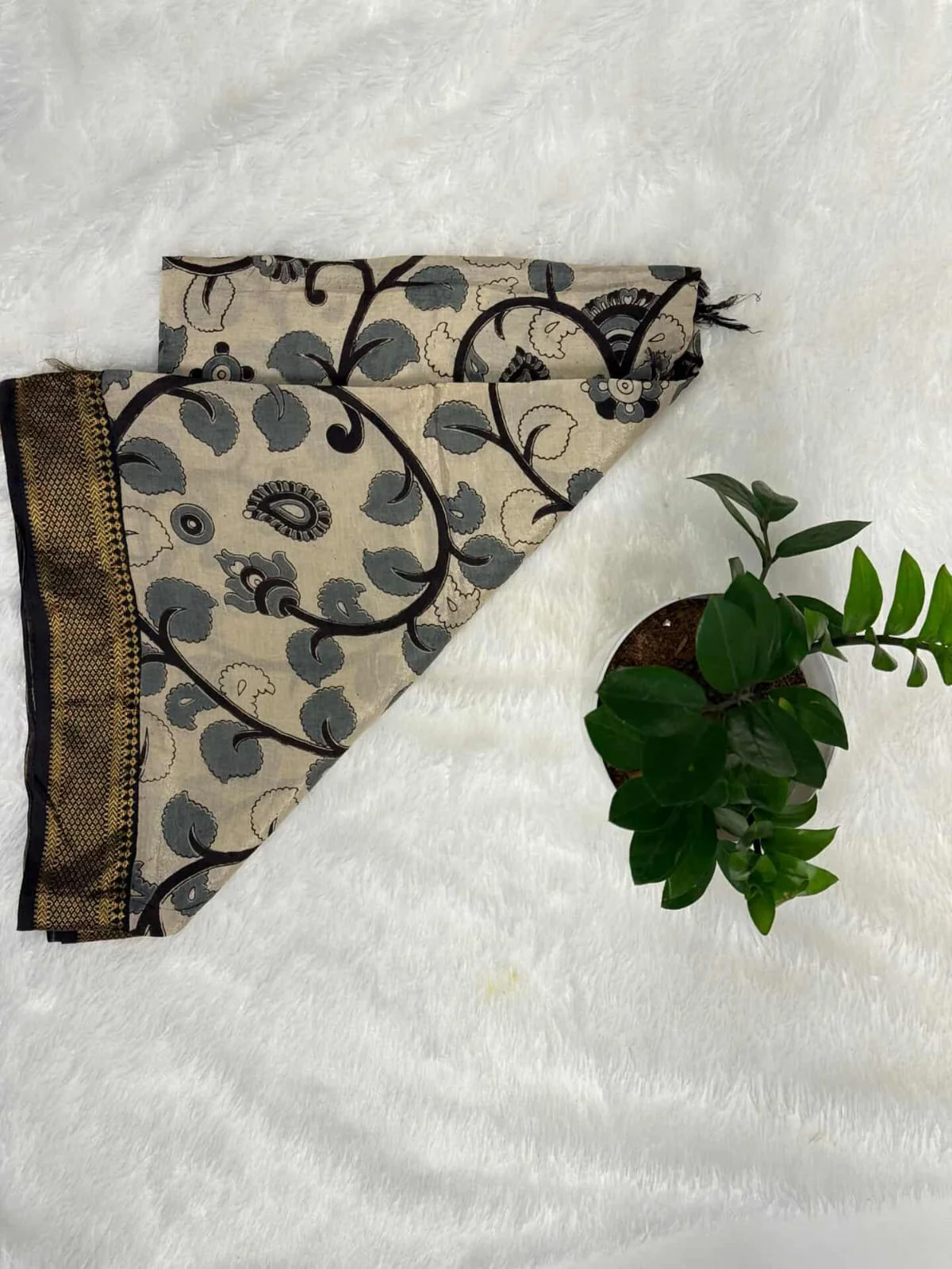Kalamkari Dupattas - Image 3