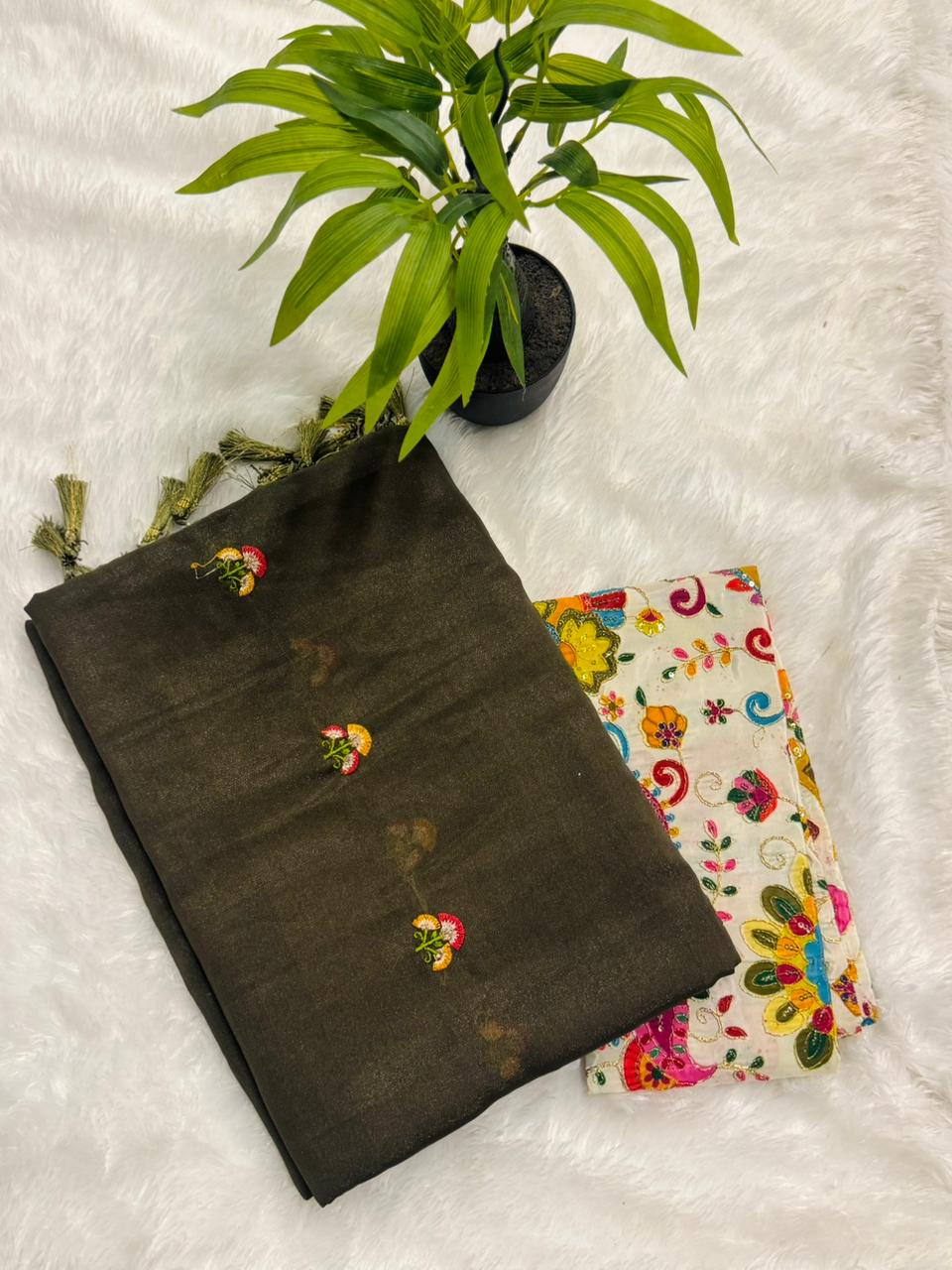 Sarees - Image 2
